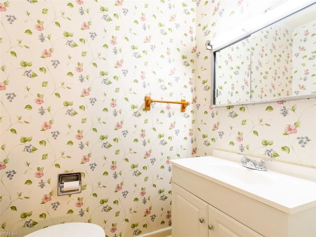 Portsmouth, Virginia 23703, United States, 2 Bedrooms Bedrooms, ,2 BathroomsBathrooms,Residential,Active,26062