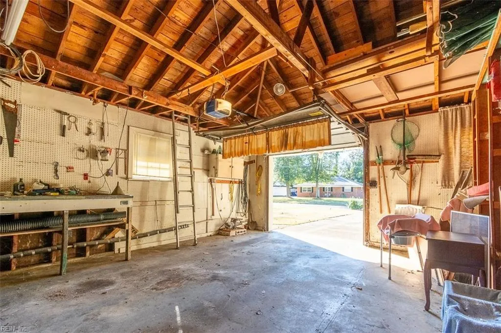 Portsmouth, Virginia 23703, United States, 2 Bedrooms Bedrooms, ,2 BathroomsBathrooms,Residential,Active,26062