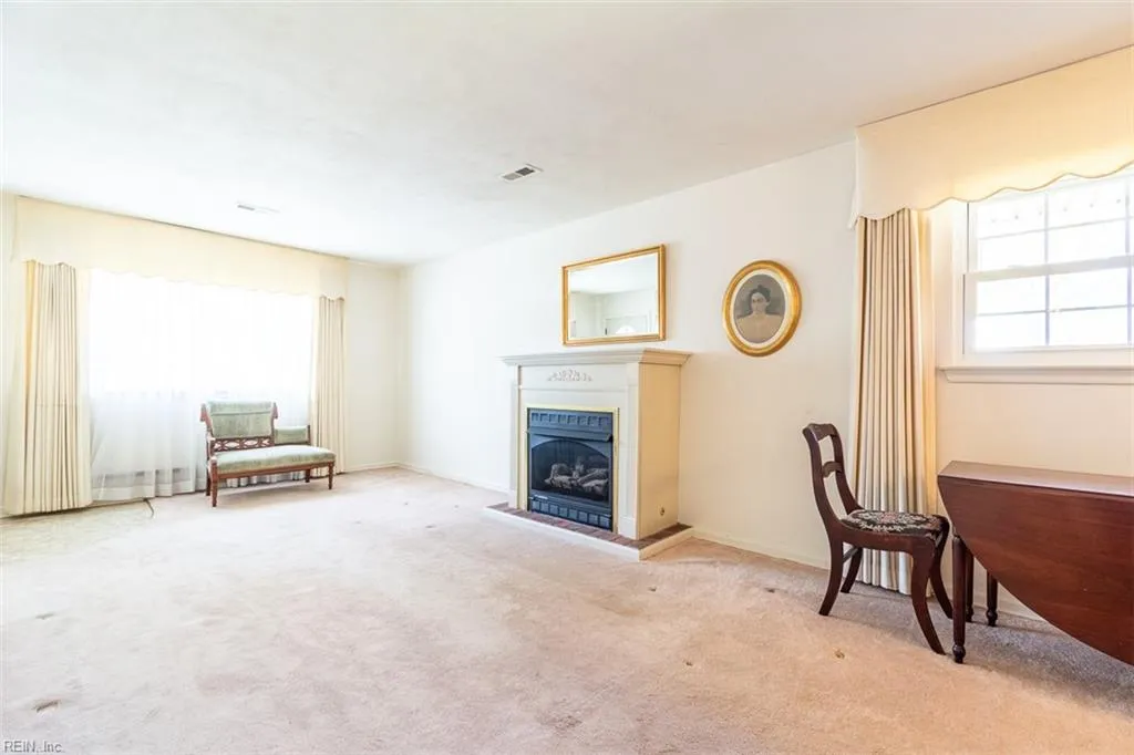 Portsmouth, Virginia 23703, United States, 2 Bedrooms Bedrooms, ,2 BathroomsBathrooms,Residential,Active,26062