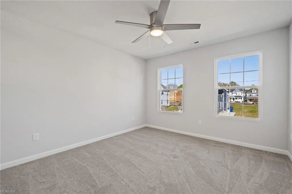 Norfolk, Virginia 23504, United States, 4 Bedrooms Bedrooms, ,4 BathroomsBathrooms,Residential,Pending,23829