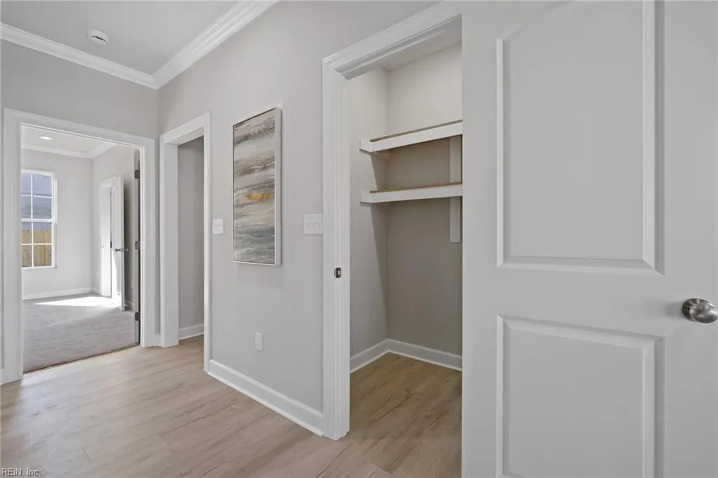 Norfolk, Virginia 23504, United States, 4 Bedrooms Bedrooms, ,4 BathroomsBathrooms,Residential,Pending,23829