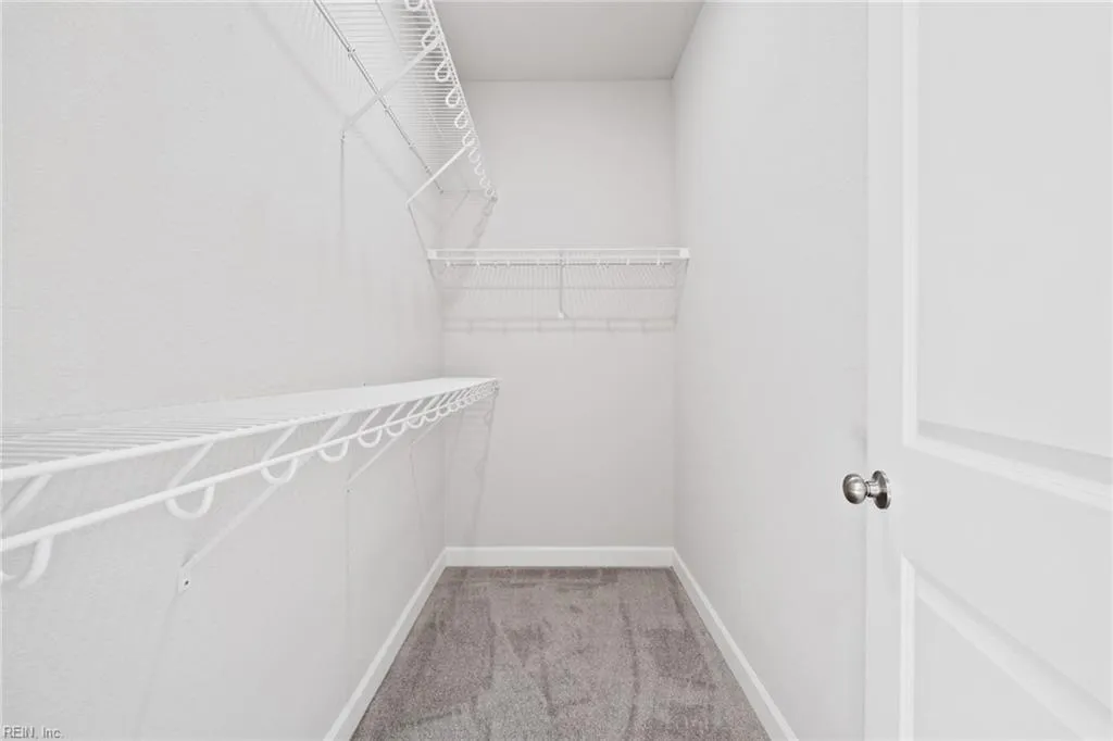 Norfolk, Virginia 23504, United States, 4 Bedrooms Bedrooms, ,4 BathroomsBathrooms,Residential,Pending,23829