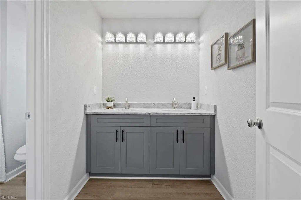 Norfolk, Virginia 23504, United States, 4 Bedrooms Bedrooms, ,4 BathroomsBathrooms,Residential,Pending,23829