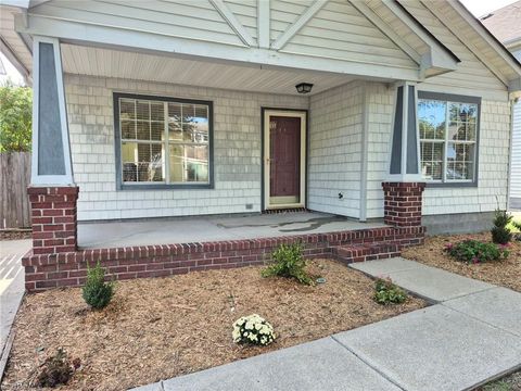Photo of 301 Town Pointe Way, Newport News, VA 23601 (MLS # 10604811)