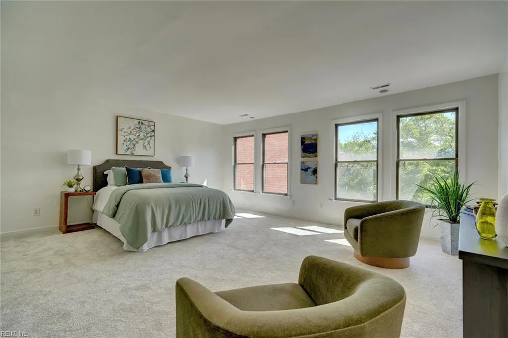 Norfolk, Virginia 23510, United States, 2 Bedrooms Bedrooms, ,3 BathroomsBathrooms,Residential,Pending,116961