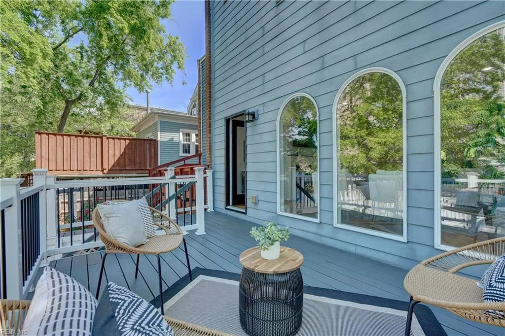 Norfolk, Virginia 23510, United States, 2 Bedrooms Bedrooms, ,3 BathroomsBathrooms,Residential,Pending,116961