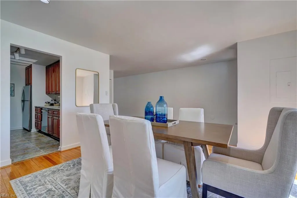 Norfolk, Virginia 23510, United States, 2 Bedrooms Bedrooms, ,3 BathroomsBathrooms,Residential,Pending,116961