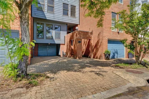 MLS: 10579847