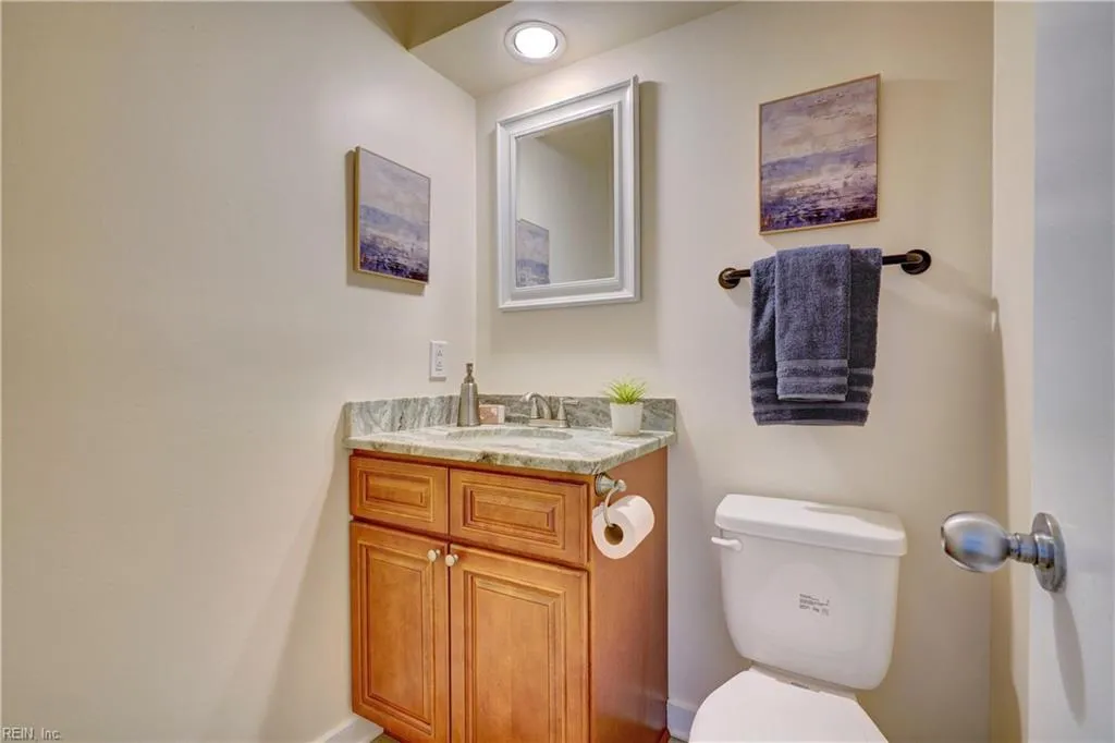 Norfolk, Virginia 23510, United States, 2 Bedrooms Bedrooms, ,3 BathroomsBathrooms,Residential,Pending,116961