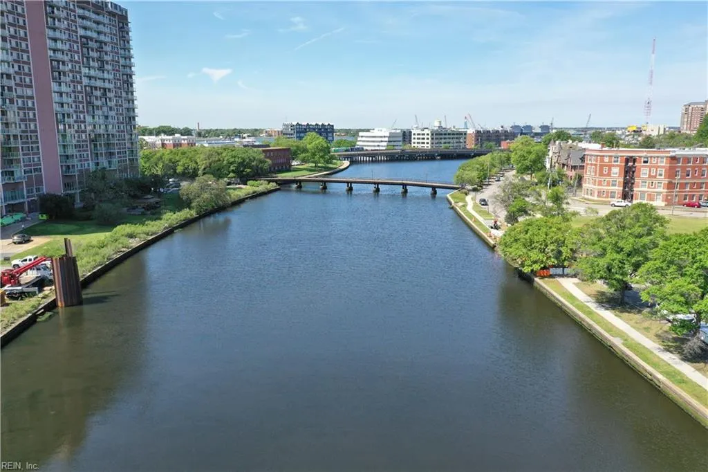 Norfolk, Virginia 23510, United States, 2 Bedrooms Bedrooms, ,3 BathroomsBathrooms,Residential,Pending,116961