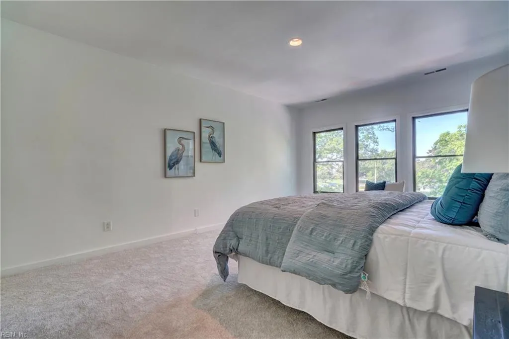 Norfolk, Virginia 23510, United States, 2 Bedrooms Bedrooms, ,3 BathroomsBathrooms,Residential,Pending,116961