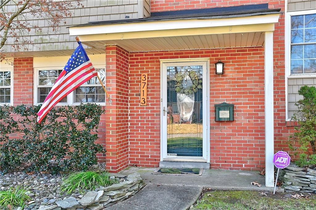 Photo of 3713 VIRGINIUS Drive, Virginia Beach, VA 23452 (MLS # 10656506)