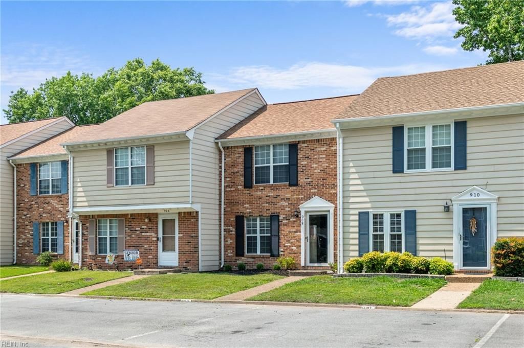 Photo of 908 Spinnaker Court, Chesapeake, VA 23320 (MLS # 10629498)