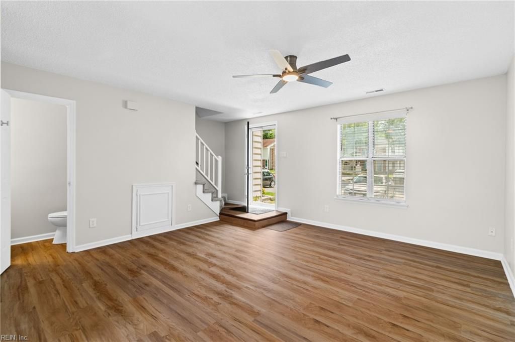 Photo of 908 Spinnaker Court, Chesapeake, VA 23320 (MLS # 10629498)