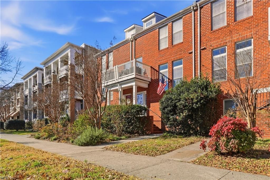 Photo of 1403 Colonial Avenue, Norfolk, VA 23517 (MLS # 10616670)