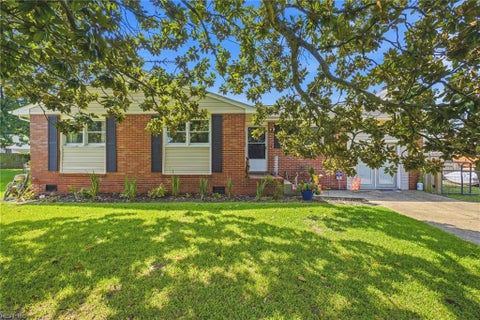 Photo of 308 Ponca Circle, Virginia Beach, VA 23462 (MLS # 10652298)