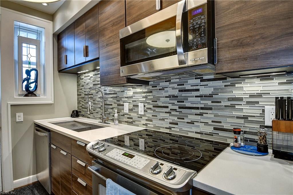Photo of 742 Washington Park PARK #C2, Norfolk, VA 23517 (MLS # 10653022)