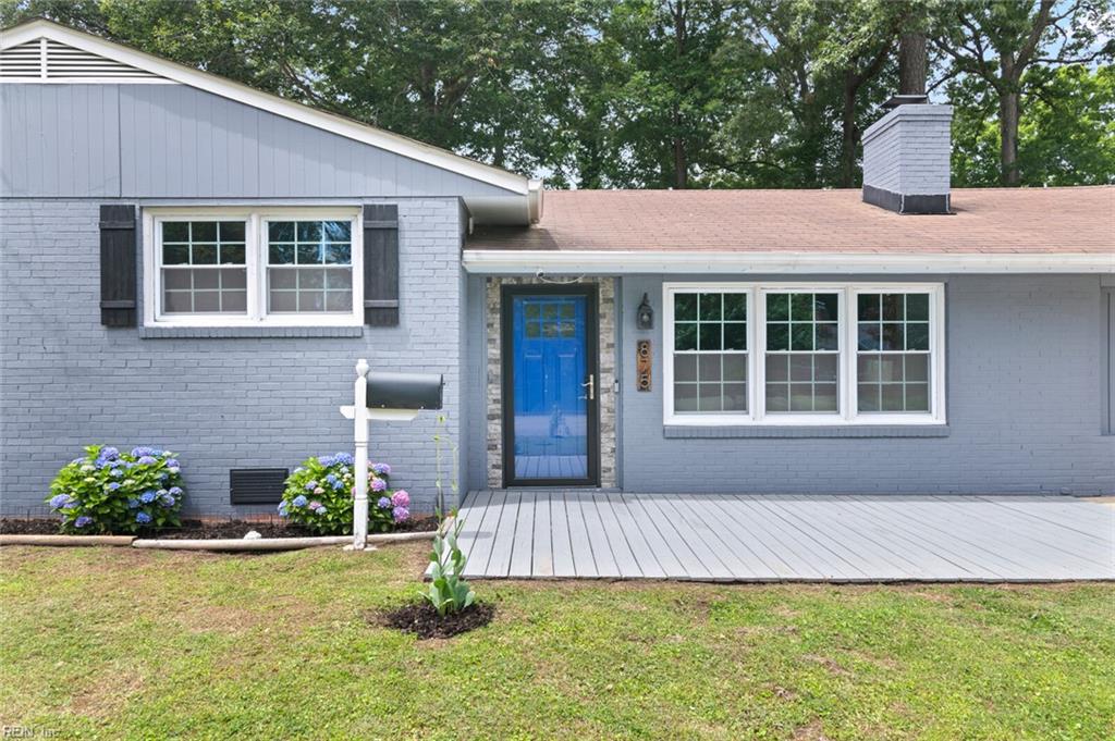 875 Cascade DR