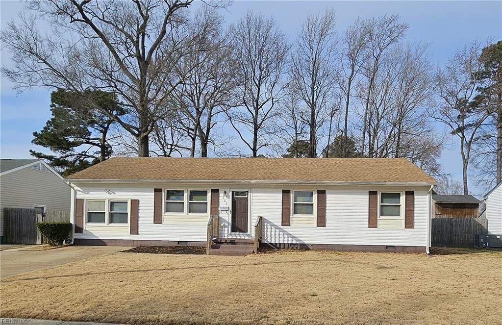 Photo of 806 Burton Street, Hampton, VA 23666 (MLS # 10618938)