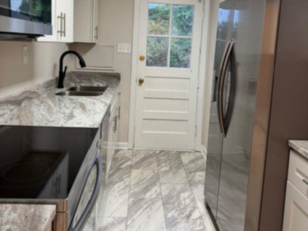 Photo of 120 Beechwood Avenue, Norfolk, VA 23505 (MLS # 10651485)