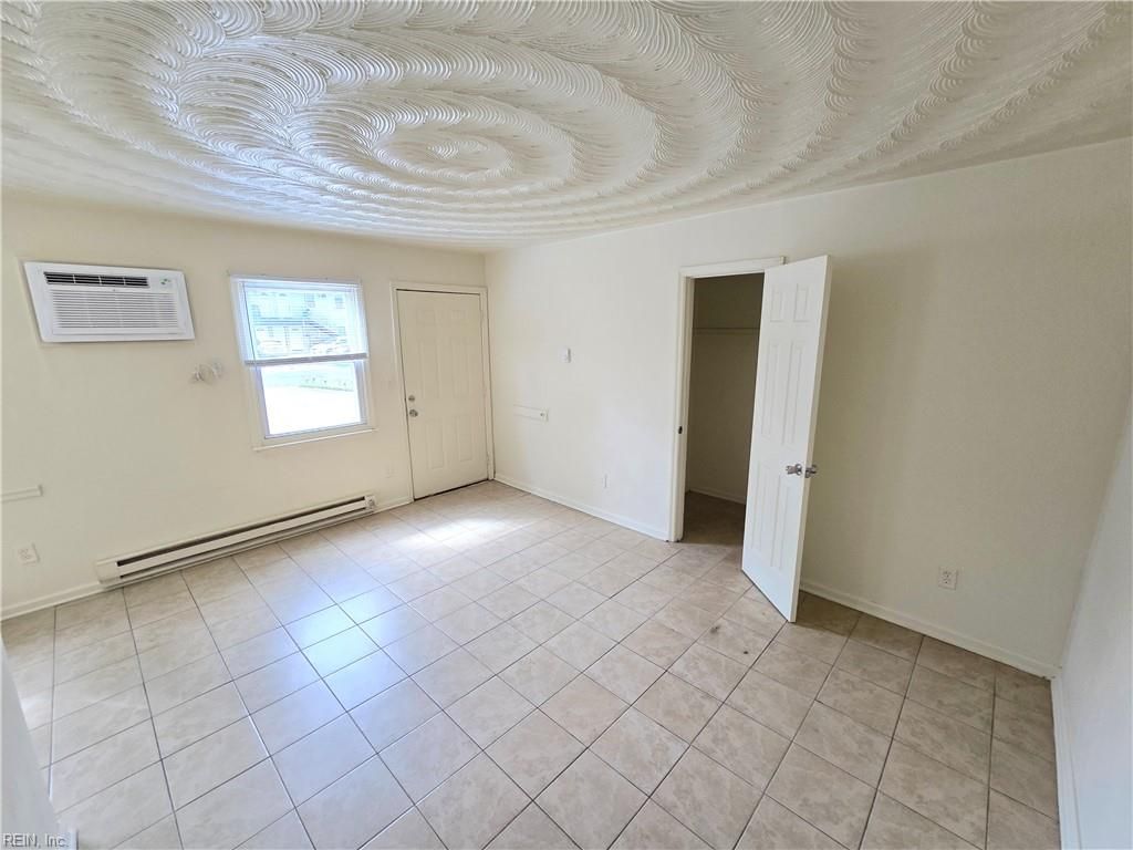 Photo of 1560 Aspin Street #B, Norfolk, VA 23502 (MLS # 10605908)