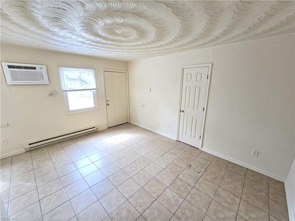 Photo of 1560 Aspin Street #B, Norfolk, VA 23502 (MLS # 10605908)