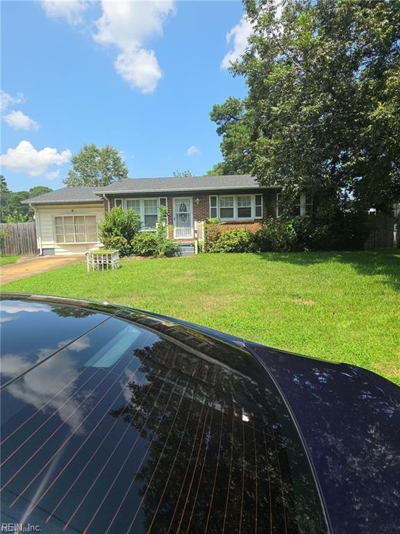 Photo of 1102 E Jamal Lane, Portsmouth, VA 23701 (MLS # 10648342)