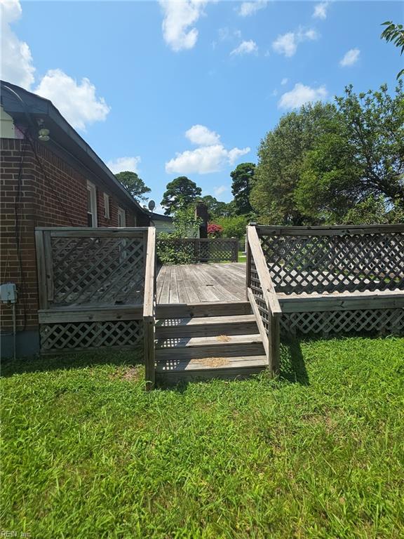Photo of 1102 E Jamal Lane, Portsmouth, VA 23701 (MLS # 10648342)
