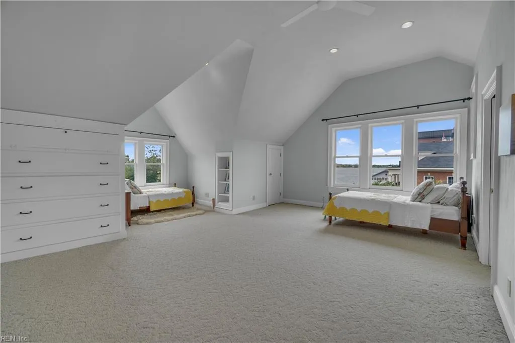 Norfolk, Virginia 23510, United States, 3 Bedrooms Bedrooms, ,4 BathroomsBathrooms,Residential,Active,248511