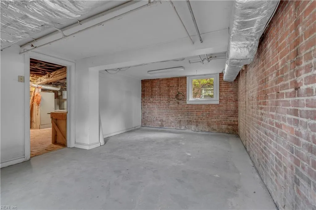 Norfolk, Virginia 23510, United States, 3 Bedrooms Bedrooms, ,4 BathroomsBathrooms,Residential,Active,248511