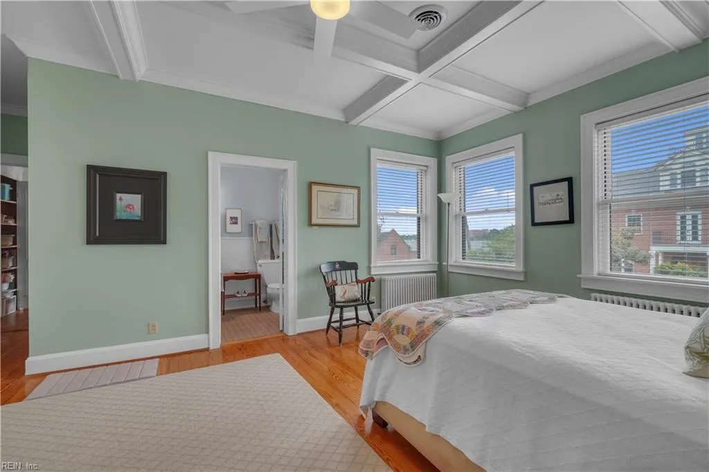 Norfolk, Virginia 23510, United States, 3 Bedrooms Bedrooms, ,4 BathroomsBathrooms,Residential,Active,248511