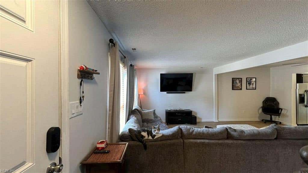 Photo of 536 Biltmore Drive, Virginia Beach, VA 23454 (MLS # 10643116)