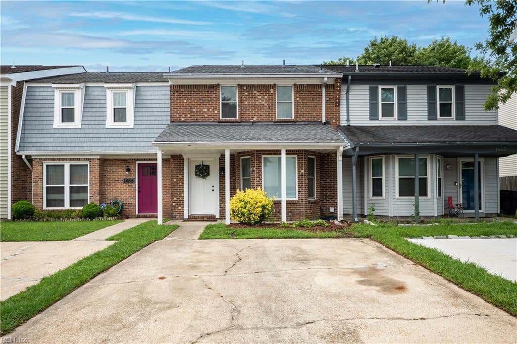 Photo of 3464 Woodburne Drive, Virginia Beach, VA 23452 (MLS # 10644374)
