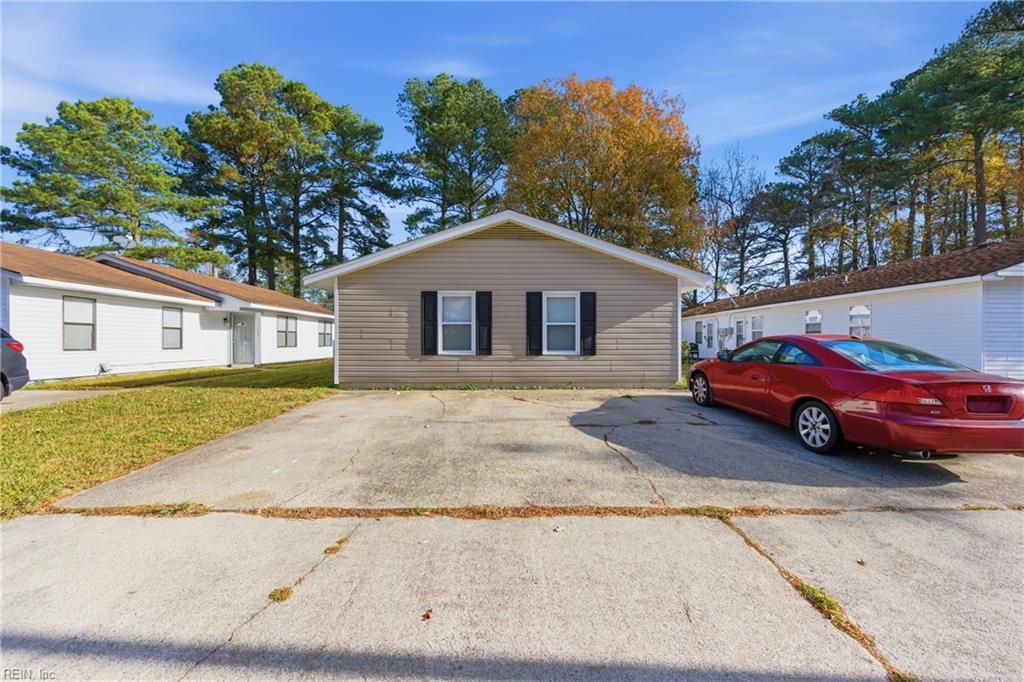 Photo of 118 Armon Avenue, Virginia Beach, VA 23452 (MLS # 10612365)