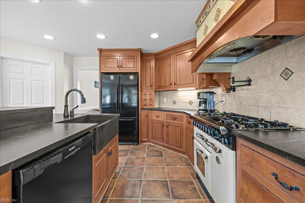 Photo of 1486 White Marsh Road, Suffolk, VA 23434 (MLS # 10650150)
