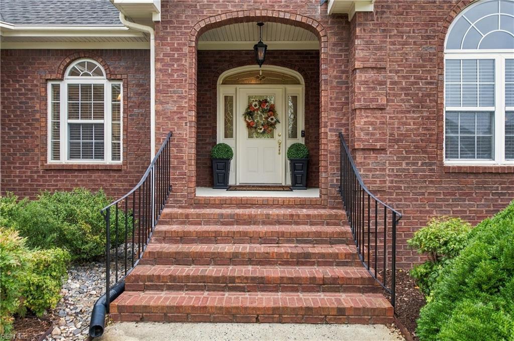 Photo of 809 Chris Court, Chesapeake, VA 23322 (MLS # 10655212)