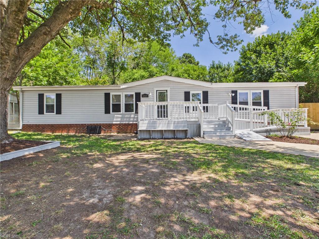 Photo of 1224 Old Clubhouse Road, Virginia Beach, VA 23453 (MLS # 10642692)