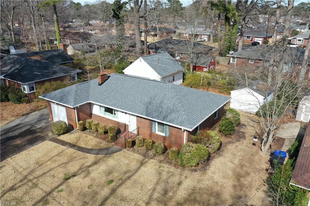 Photo of 411 Mayflower Road, Portsmouth, VA 23701 (MLS # 10623327)