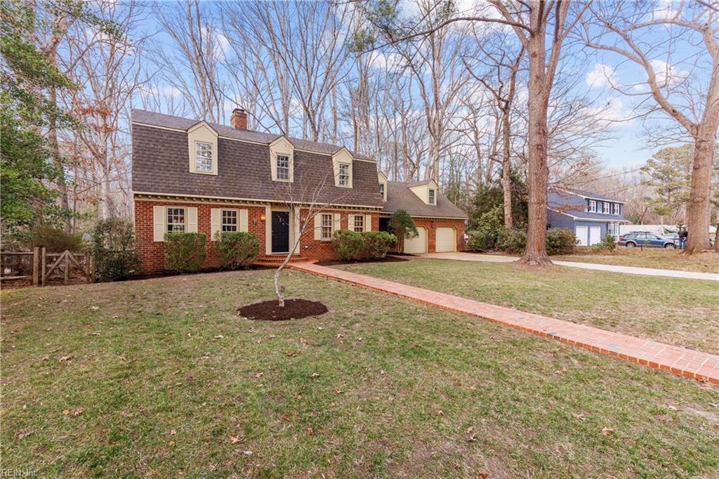 116 Crittenden LN