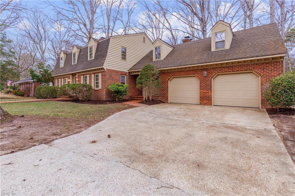 116 Crittenden LN