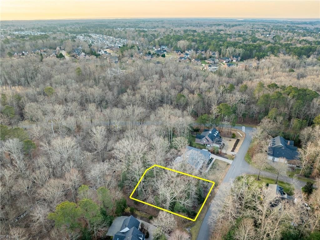 Photo of 108 Southern Hills, Williamsburg, VA 23188 (MLS # 10616985)