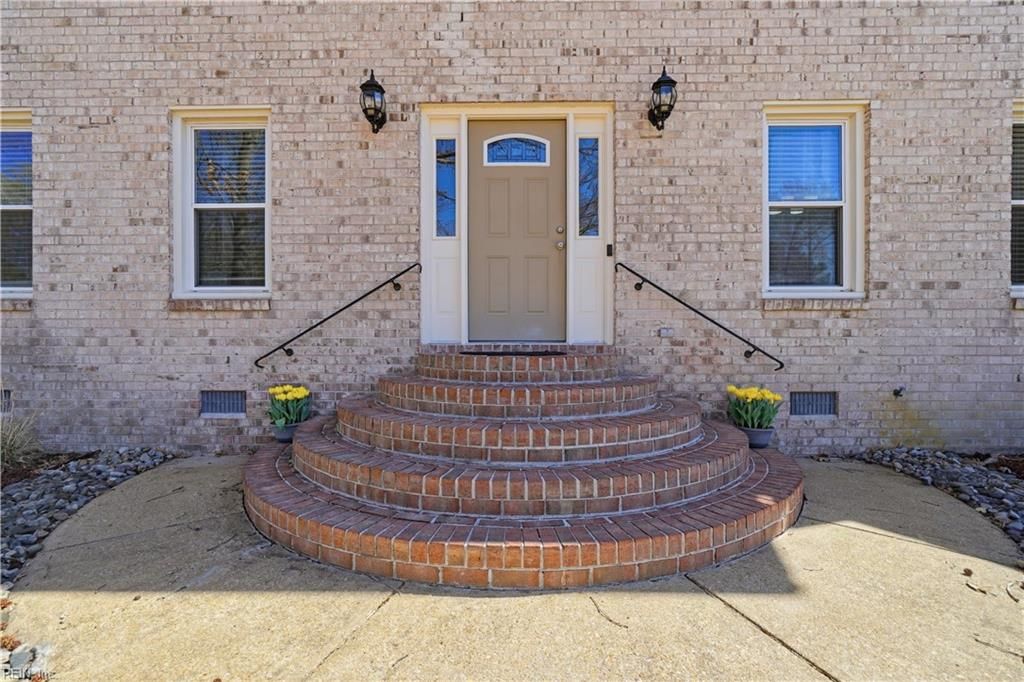 Photo of 1026 Woodwind Way, Chesapeake, VA 23320 (MLS # 10626225)