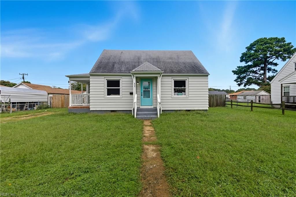 Photo of 11 Langley Avenue, Newport News, VA 23601 (MLS # 10615333)