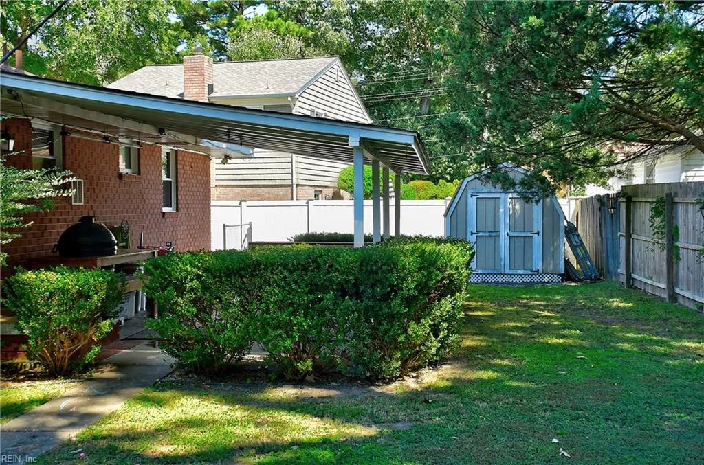 Virginia Beach, Virginia 23452, United States, 3 Bedrooms Bedrooms, ,2 BathroomsBathrooms,Residential,Pending,204066