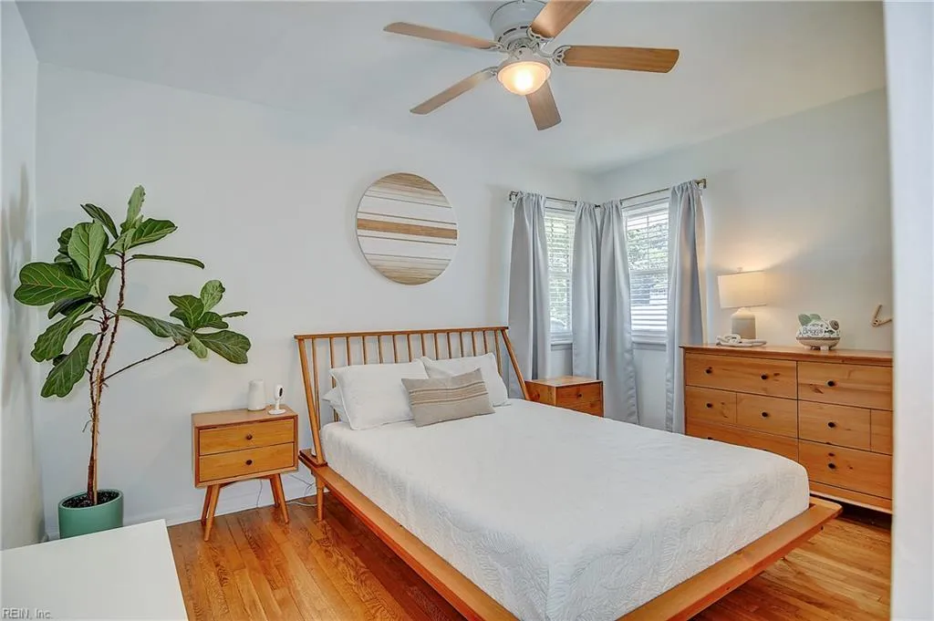 Virginia Beach, Virginia 23452, United States, 3 Bedrooms Bedrooms, ,2 BathroomsBathrooms,Residential,Pending,204066