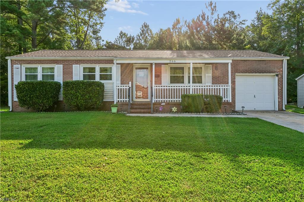 Photo of 266 Monroe Avenue, Newport News, VA 23608 (MLS # 10652850)