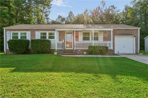 Photo of 266 Monroe Avenue, Newport News, VA 23608 (MLS # 10652850)