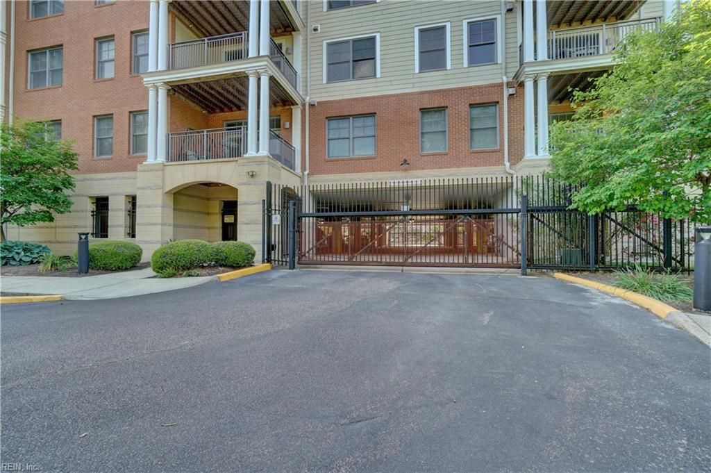 Photo of 4250 Granby Street #307, Norfolk, VA 23504 (MLS # 10604880)