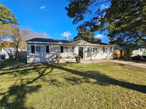 Photo of 3512 Wayne Street, Virginia Beach, VA 23452 (MLS # 10626034)