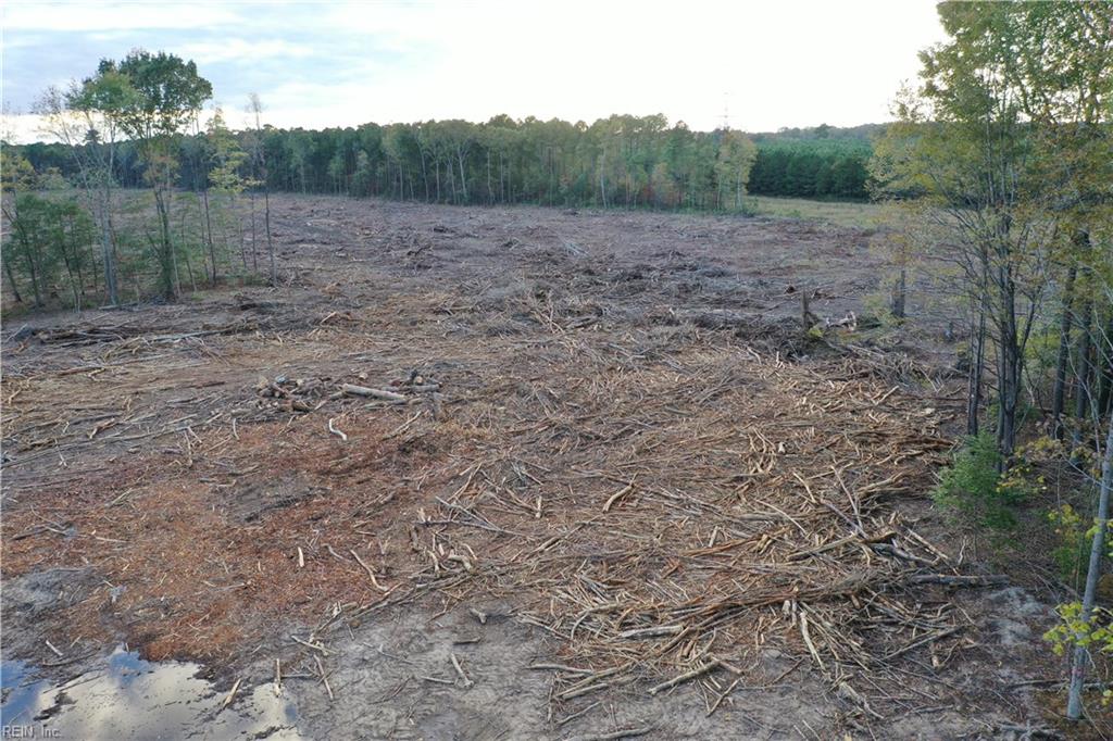 22056 Brewers Neck BLVD